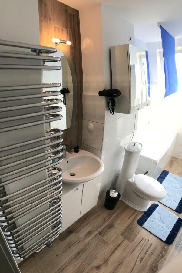 List-vahrenwalder Apartment *